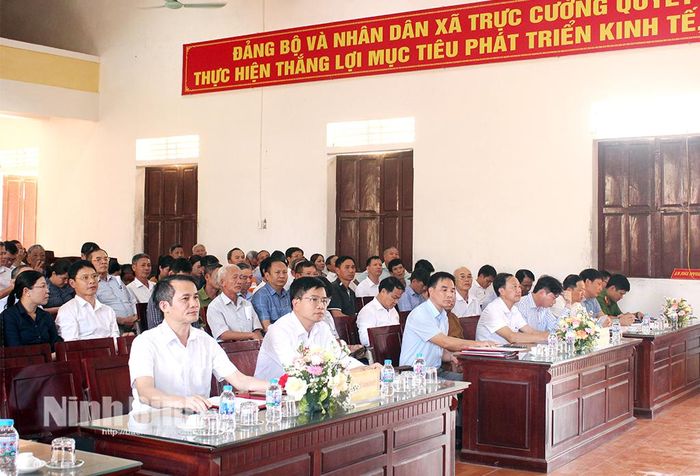 Các đại biểu dự hội nghị.