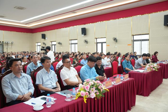 Quang cảnh diễn đàn. Ảnh: Thảo Linh