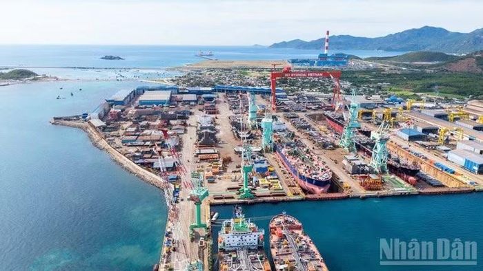 Khu Kinh tế Vân Phong là một trong những điểm sáng thu hút nhiều nhà đầu tư đến Khánh Hòa.