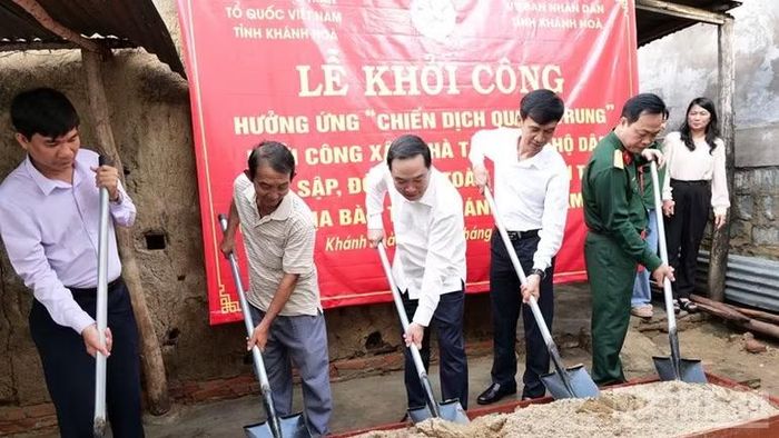 Phường Đô Vinh (Khánh Hòa) hưởng ứng Chiến dịch 90 ngày đêm xóa nhà tạm, nhà dột nát, xây dựng nhiều mái ấm giúp hộ nghèo ở địa phương ổn định chỗ ở sau thiên tai.