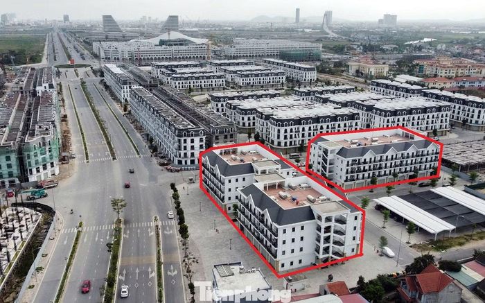Dự án NƠXH tại 20% diện tích quỹ đất thuộc Dự án KĐT mới Hoàng Huy New City, có vị trí đắc địa mặt đường Đỗ Mười, gần Trung tâm Chính trị - Hành chính mới, thuộc phường Thủy Nguyên. Đoàn thanh tra xác định, tháng 4/2023 UBND huyện Thủy Nguyên quyết định điều chỉnh đồ án quy hoạch chi tiết dự án trong khi chưa có ý kiến thống nhất của Sở Xây dựng.