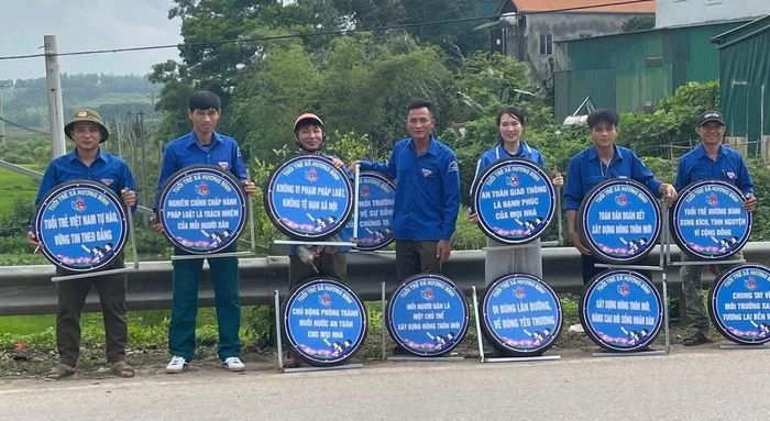 Mô hình không chỉ thể hiện tinh thần sáng tạo, tiết kiệm của đoàn viên, thanh niên mà còn góp phần tái sử dụng chất thải, giảm thiểu rác thải ra môi trường. Đồng thời, việc xây dựng tuyến đường tuyên truyền từ vật liệu tái chế cũng góp phần làm đẹp cảnh quan nông thôn, nâng cao ý thức cộng đồng, lan tỏa thông điệp sống xanh, sống có trách nhiệm đến với đông đảo Nhân dân trên địa bàn.