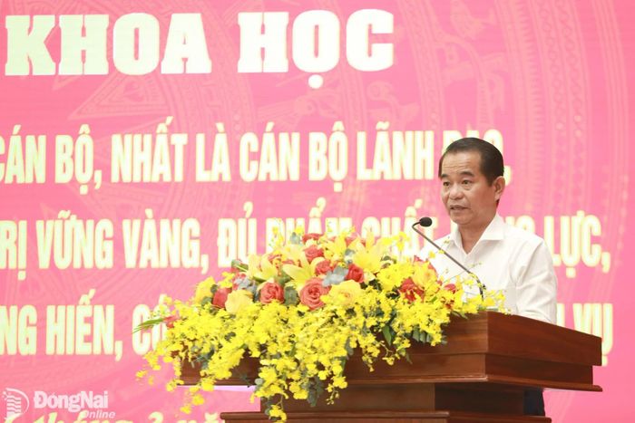 Phó Bí thư Tỉnh ủy, Trưởng ban Tổ chức Tỉnh ủy Thái Bảo phát biểu khai mạc hội thảo. Ảnh: Huy Anh