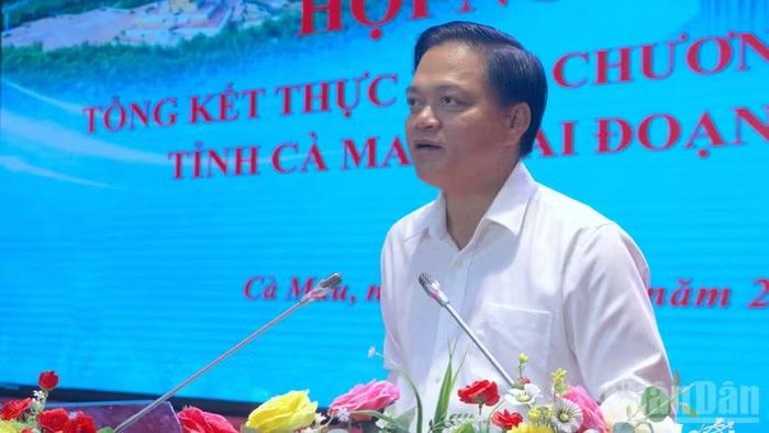 Ông Tô Hoài Phương, Giám đốc Sở Nông nghiệp và Môi trường tỉnh Cà Mau phát biểu tại hội nghị.
