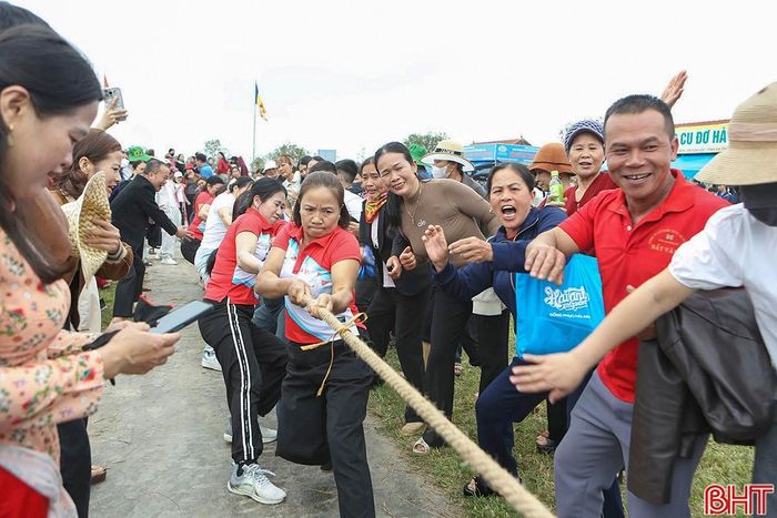 Các môn thể thao truyền thống được duy trì và phát triển.