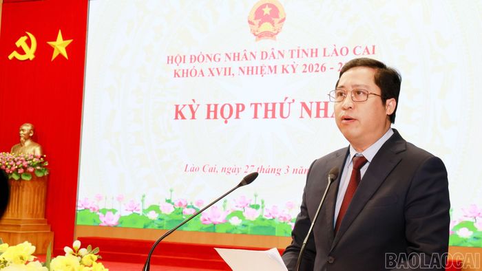 Đồng chí Dương Quốc Huy - Ủy viên Ban Chấp hành Trung ương Đảng, Bí thư Tỉnh ủy phát biểu chỉ đạo tại kỳ họp.