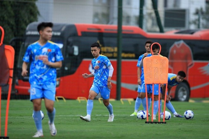 U23 Việt Nam tập luyện trước trận đấu với U23 Thái Lan tại giải CFA Team China 2026. Ảnh: MINH DÂN