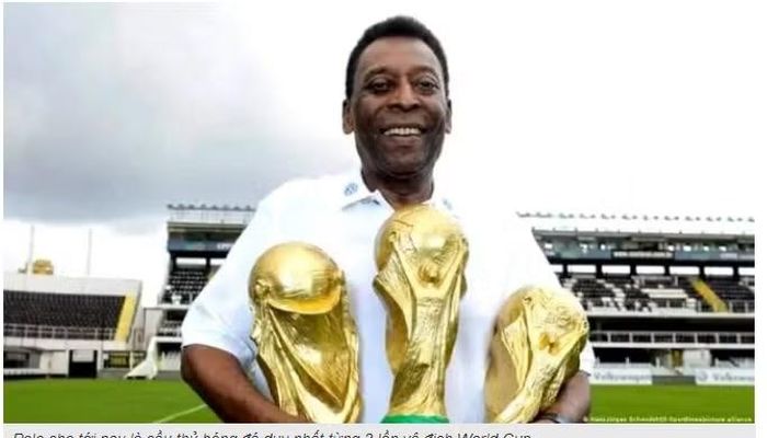 1. Pele. Vị “Vua bóng đá” này sở hữu 3 danh hiệu vô địch World Cup và 77 bàn thắng sau 92 trận cho đội tuyển Brazil cùng rất nhiều danh hiệu khác.