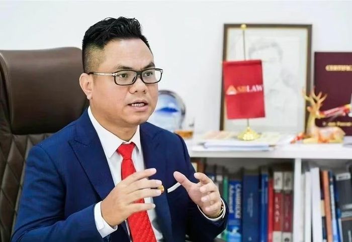 "Tôi từng tư vấn nhiều trường hợp người mua sau khi xảy ra tranh chấp với bên bán đã không thể đòi lại phần tiền chênh lệch đáng kể vì không có chứng cứ hợp lệ", luật sư Nguyễn Thanh Hà chia sẻ.