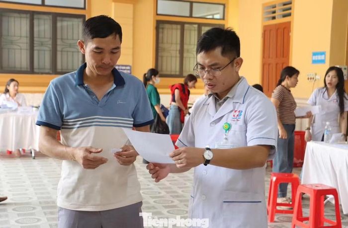  Qua thăm khám, nhiều trường hợp có dấu hiệu bất thường đã được phát hiện, tư vấn và hướng dẫn theo dõi hoặc chuyển tuyến kịp thời, góp phần nâng cao hiệu quả điều trị bệnh. 