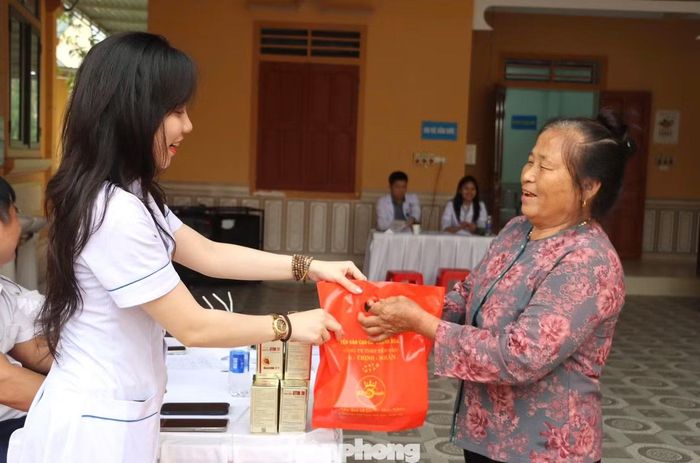 Thông qua hoạt động này, nhận thức của người dân về tầm quan trọng của khám sàng lọc định kỳ được nâng lên rõ rệt. Đây là yếu tố then chốt trong phòng chống ung thư hiện nay. Đồng thời lan tỏa sâu rộng thông điệp nhân văn về chủ động sàng lọc, bảo vệ và nâng cao sức khỏe cộng đồng.