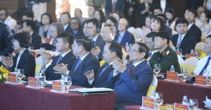 Thủ tướng Phạm Minh Chính và các đại biểu dự hội nghị.