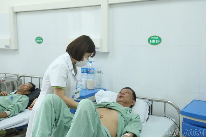 Nhiều bệnh nhân mắc bệnh về gan điều trị tại Trung tâm Ung bướu và Y học hạt nhân.