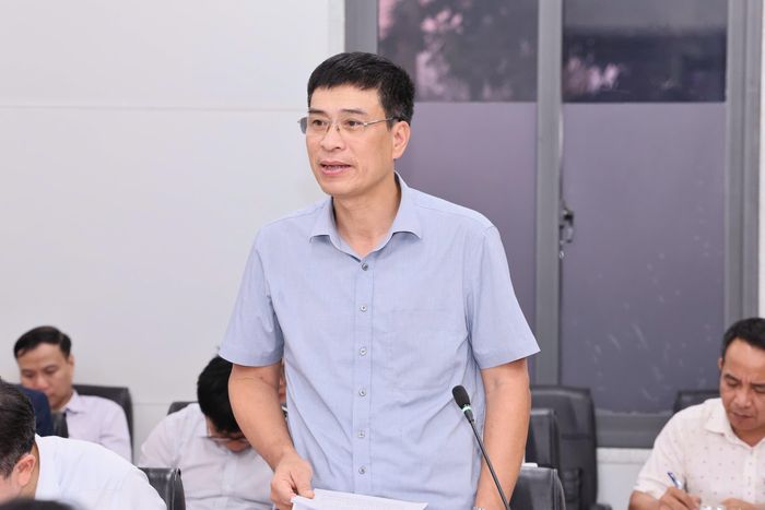 Thứ trưởng Bộ Xây dựng Phạm Minh Hà báo cáo về dự án sân bay Long Thành.