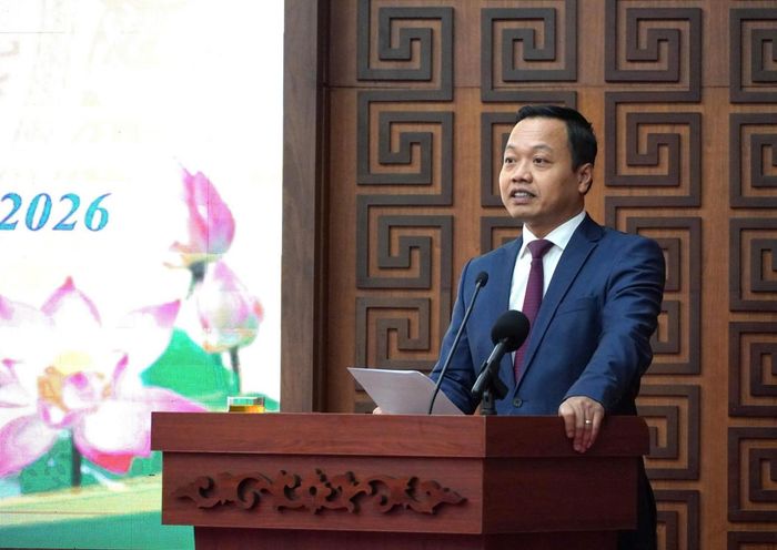 Bí thư Tỉnh ủy Điện Biên Trần Tiến Dũng phát biểu chỉ đạo kỳ họp.