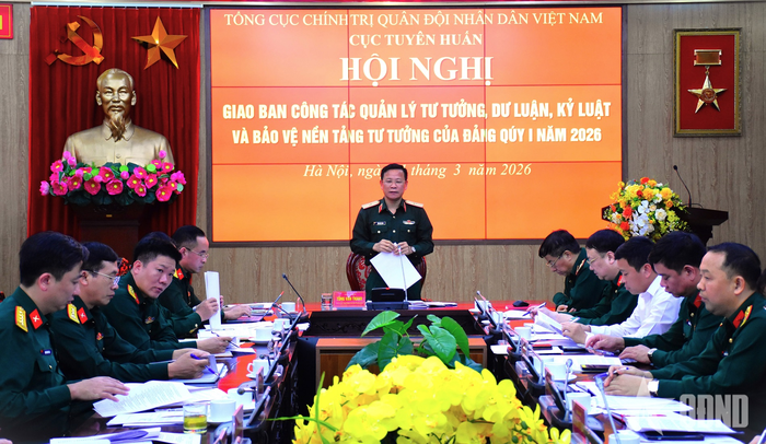 Thiếu tướng Tống Văn Thanh chủ trì hội nghị.