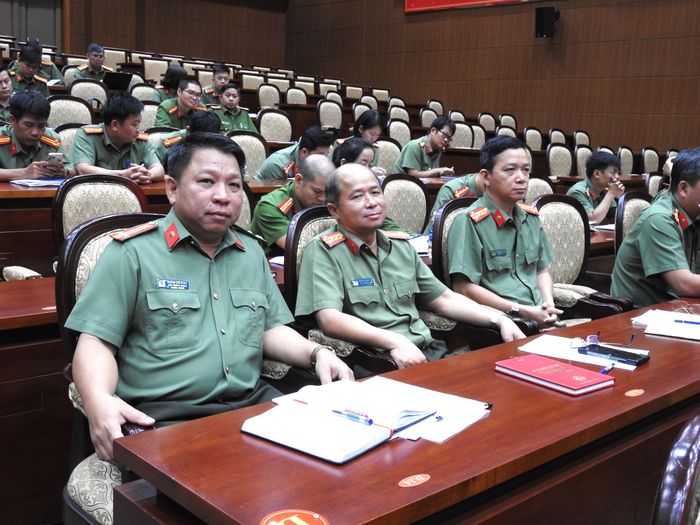 Các đại biểu tham dự hội nghị