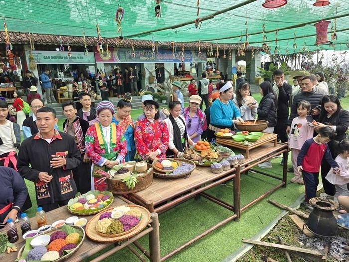 Các đặc sản, ẩm thực đặc sắc giới thiệu đến du khách tại chợ phiên