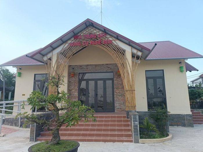 Nhà trưng bày nông cụ nghề bún được xây dựng để quảng bá và nâng cao giá trị nghề làm bún Vân Cù. Ảnh: Hải Âu - TTXVN