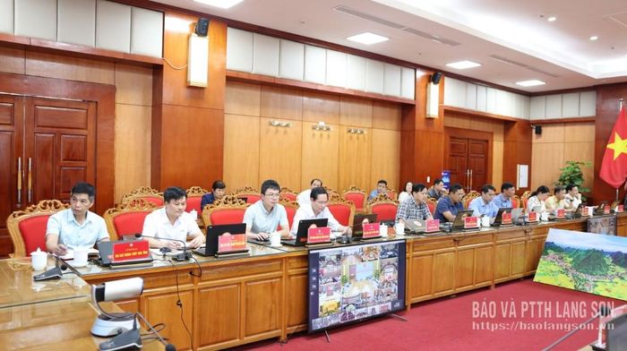 Các đại biểu dự hội nghị tại điểm cầu UBND tỉnh