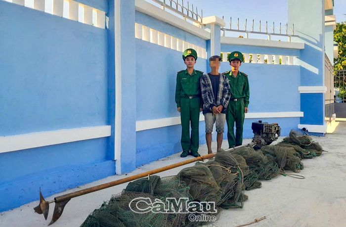 Đối tượng trộm ngư lưới cụ trên tuyến biển bị lực lượng biên phòng phát hiện, bắt giữ.