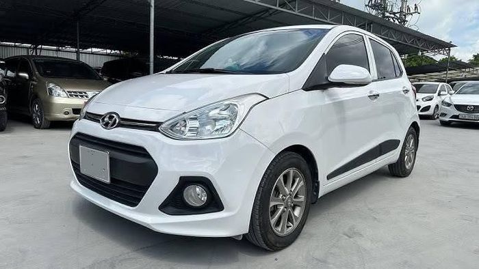 Hyundai Grand i10 xuất hiện rất nhiều ở thị trường xe cũ. Ảnh: Oto.com