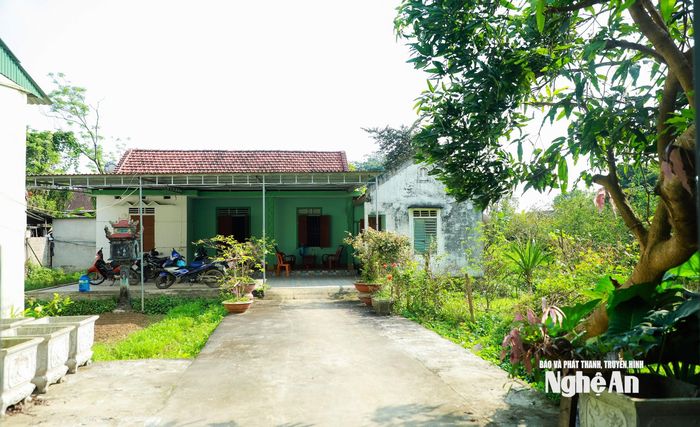 Một ngôi nhà tại xóm Hoa Sơn 1, xã Vĩnh Tường thuộc diện đền bù, giải phóng mặt bằng để xây dựng đường vào cầu Đức Sơn và và nút giao với Quốc lộ 7. Ảnh: Thành Duy