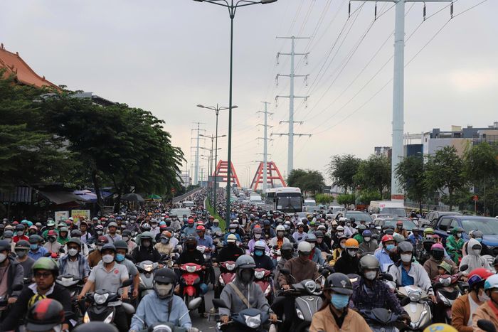 TP.HCM hiện có gần 10 triệu phương tiện, trong đó có gần 9 triệu xe máy.