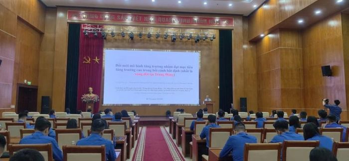 Toàn cảnh Hội nghị tập huấn nghiệp vụ công tác Đoàn và phong trào thanh niên năm 2026. Ảnh: Thu Hương.