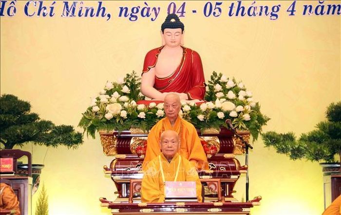 Đại lão Hòa thượng Thích Trí Quảng, Pháp chủ Hội đồng Chứng minh Giáo hội Phật giáo Việt Nam ban đạo từ tại Đại hội.
