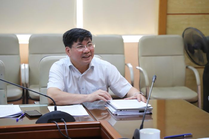 Vụ trưởng Vụ Tổ chức cán bộ Nguyễn Hồng Sơn phát biểu tại cuộc họp.