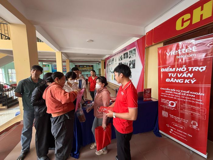  Đợt cao điểm tuyên truyền chính sách thuế nhằm bảo đảm 100% tiểu thương trên địa bàn nắm vững quy định mới. Ảnh: QH 