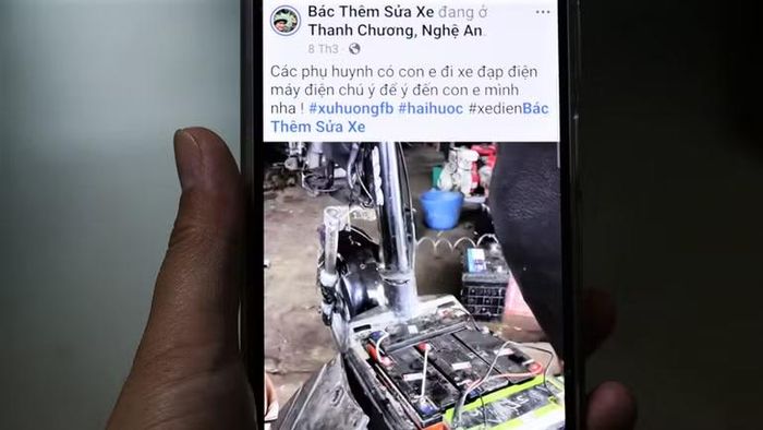 Anh Thêm cảnh báo về việc học sinh lắp thêm bình ắc-quy, IC, động cơ, tháo phanh để tăng tốc độ xe điện.