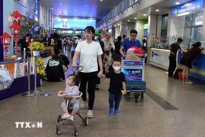 Sân bay Tân Sơn Nhất. (Ảnh: Tiến Lực/TTXVN)