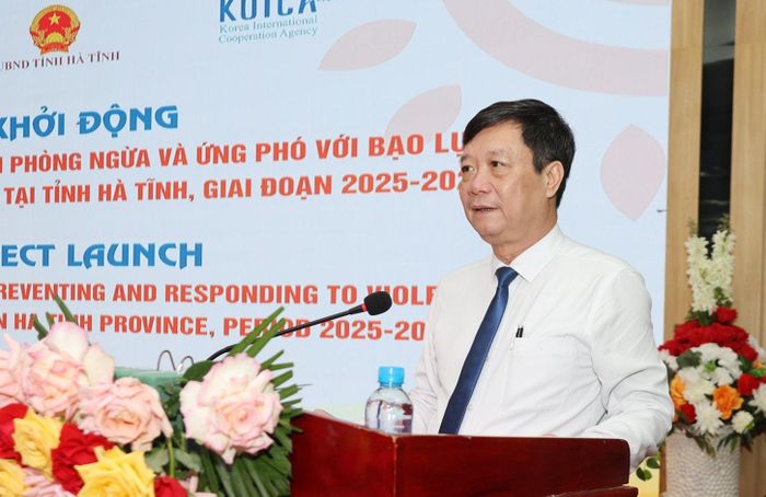 Giám Đốc Sở Y tế Hà Tĩnh Nguyễn Minh Đức phát biểu