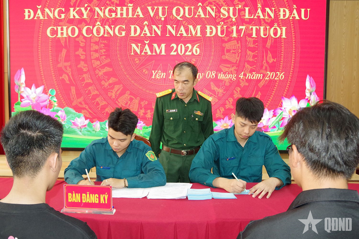 Công dân phường Yên Tử (tỉnh Quảng Ninh) tích cực tham gia đăng ký nghĩa vụ quân sự lần đầu năm 2026.