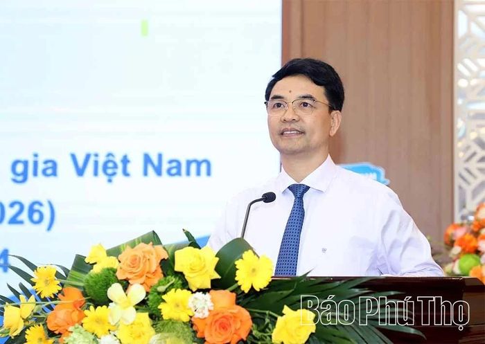 Đồng chí Phó Chủ tịch Liên minh HTX Việt Nam Đinh Hồng Thái phát biểu tại buổi lễ.