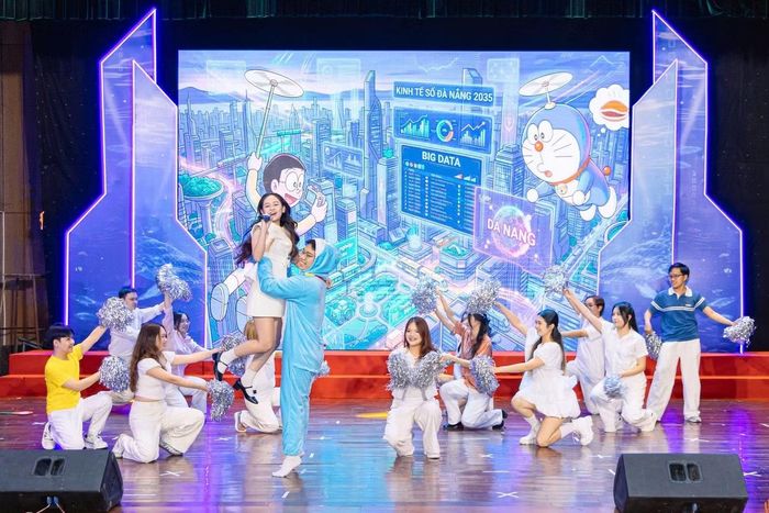Format các cuộc thi được đổi mới, tăng tính tương tác, giúp các bạn trẻ thể hiện được nhiều kỹ năng. Ảnh: Giang Thanh