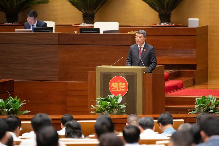Thủ tướng cho biết, trong tháng 4 hoàn thành rà soát, bổ sung và giao mục tiêu tăng trưởng trên từng lĩnh vực cho các địa phương, tập đoàn, doanh nghiệp nhà nước năm 2026 và giai đoạn 2026 - 2030. Ảnh: QH