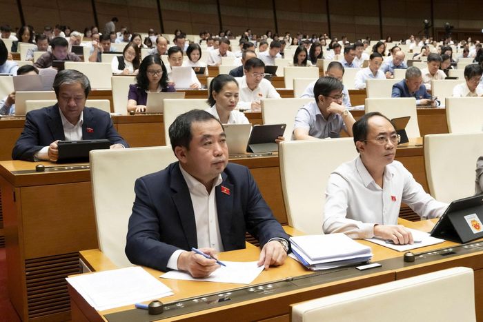Các đại biểu tham dự kỳ họp. Ảnh: media.quochoi.vn