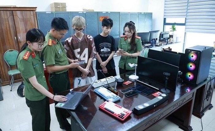 Hai đối tượng lập website giả, lừa đảo tiền tỉ trên không gian mạng - Ảnh: Công an tỉnh Lạng Sơn