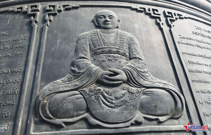 Chiếc vạc được đúc lên để tri ân Thiền sư Nguyễn Minh Không.