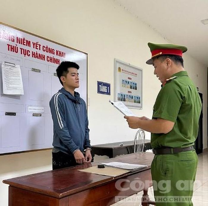Cơ quan CSĐT Công an TP Đà Nẵng bắt tạm giam Phan Gia Huy.