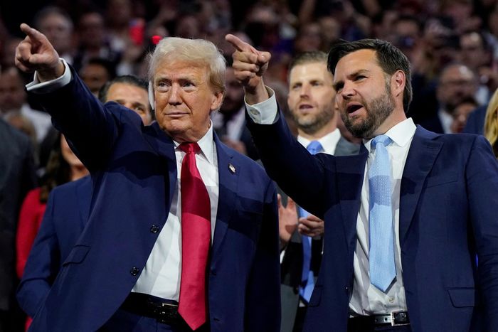  Đàm phán tại Pakistan chính là mang đi thông điệp của Tổng thống Trump. Ảnh: Reuters. 