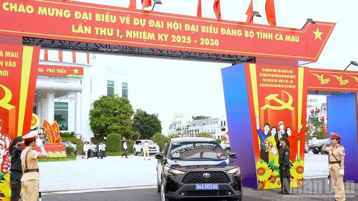 Lực lượng Tham mưu Công an tỉnh Cà Mau triển khai phương án, phân công lực lượng đảm bảo tuyệt đối an toàn Đại hội đại biểu Đảng bộ tỉnh lần thứ I, nhiệm kỳ 2025-2030.
