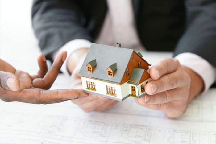 Câu chuyện chia tài sản giữa hai bà cháu khiến nhiều người phải suy ngẫm. Ảnh minh họa: FP