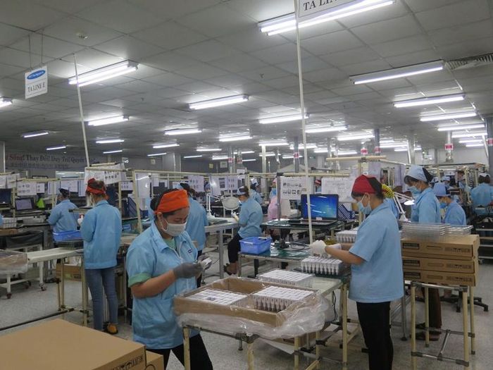  Bộ phận đóng gói linh kiện chân sạc điện thoại Samsung Thái Nguyên.