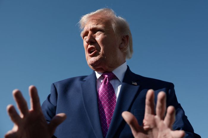  Sức ép chính trị trong nước có thể là một trong những nhân tố khiến chính quyền Trump duy trì lệnh ngừng bắn. Ảnh: Reuters.