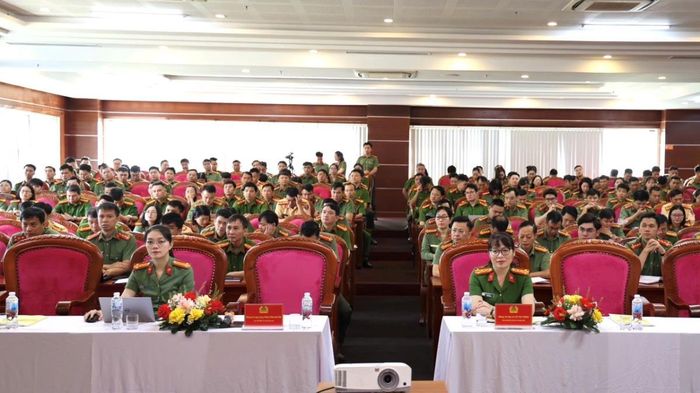 Quang cảnh hội thảo