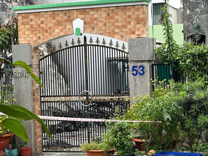 14 xe máy bị thiêu rụi. Ảnh: NT